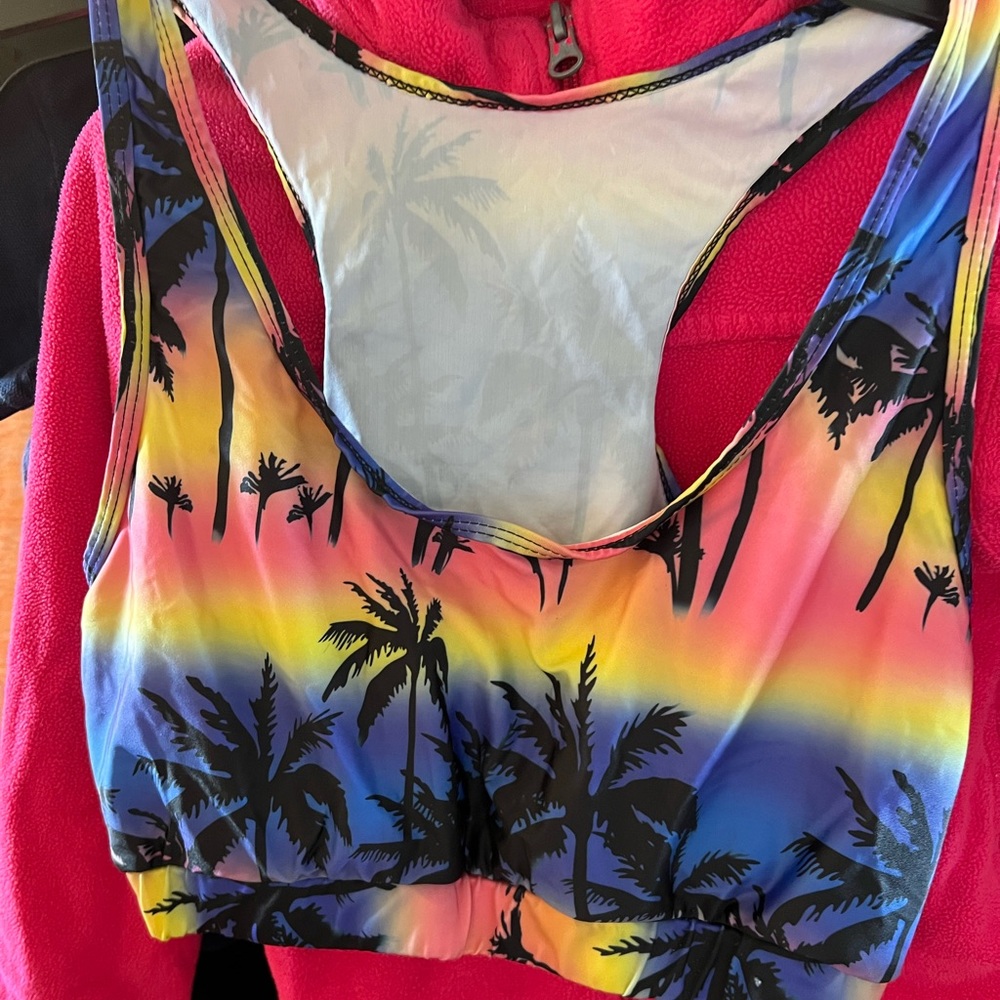 Sports bra